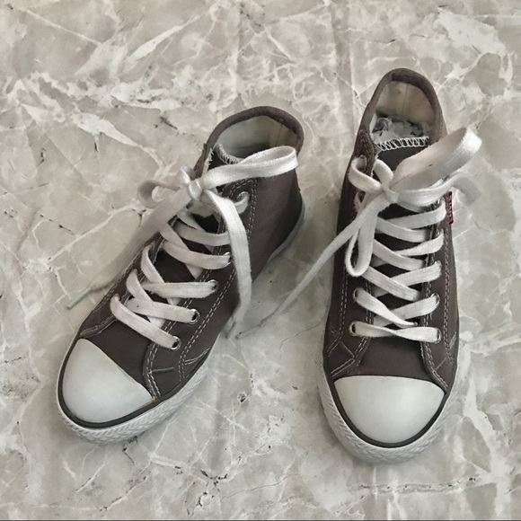⚠️SALE! 🎯Adorable Grey Levi's High Top Converse - Picture 1 of 4